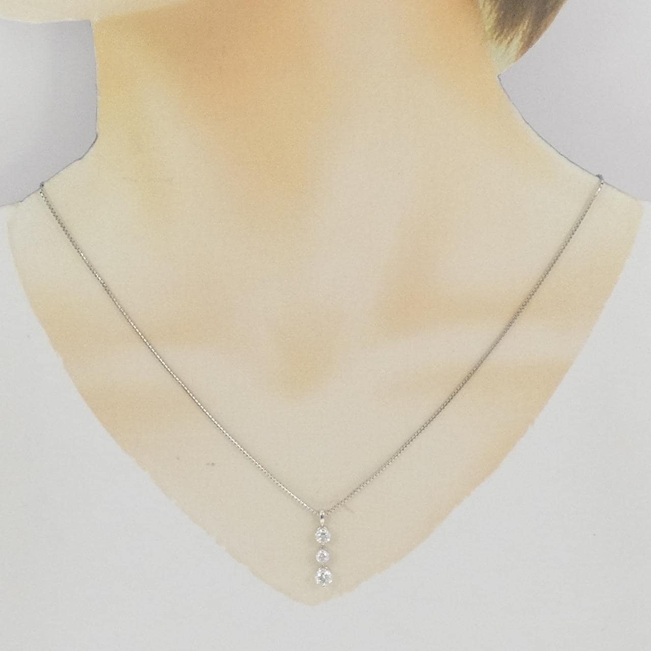 ミキモト スリーストーン ネックレス 0.80CT