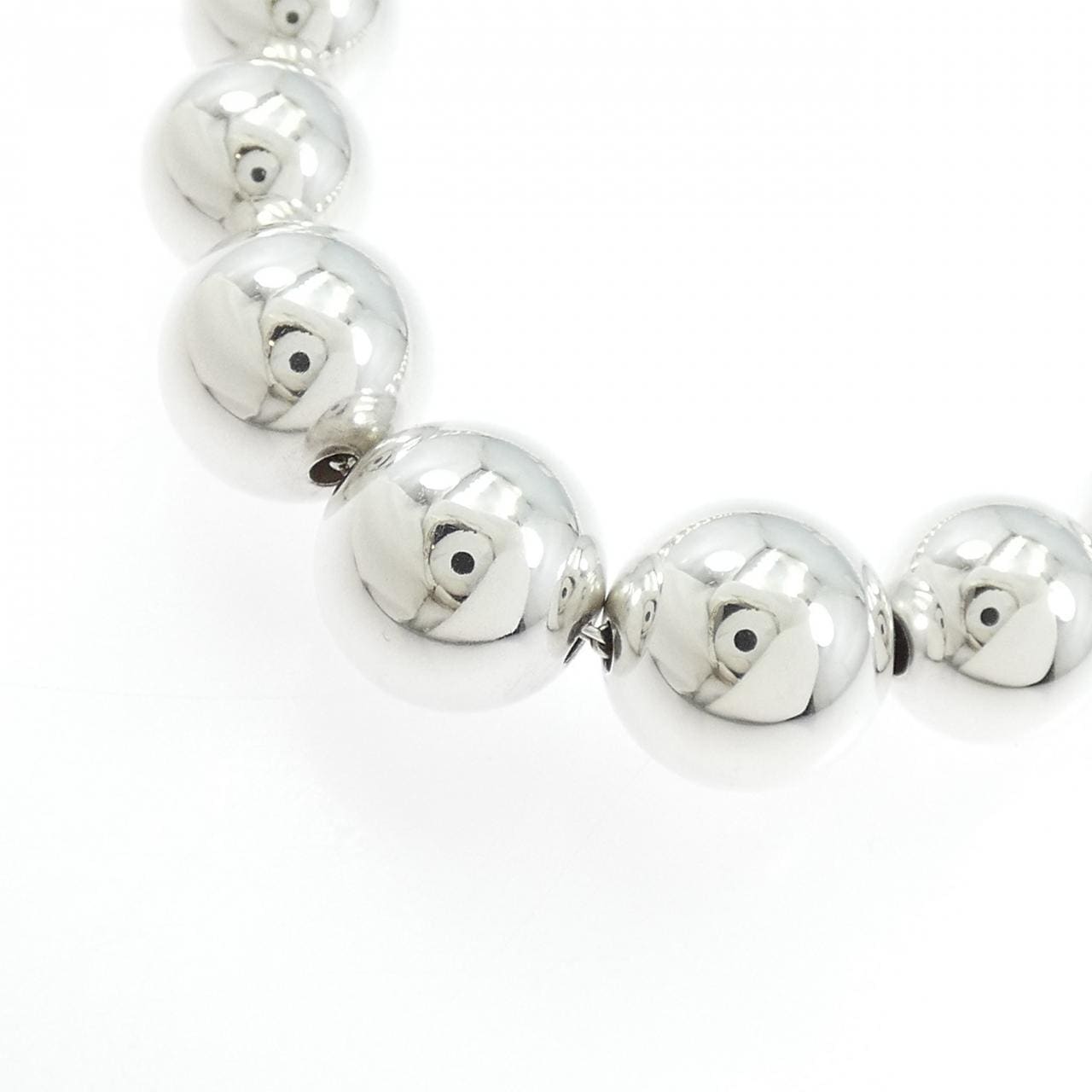 ティファニー グラジュエイテッド ボール ネックレス