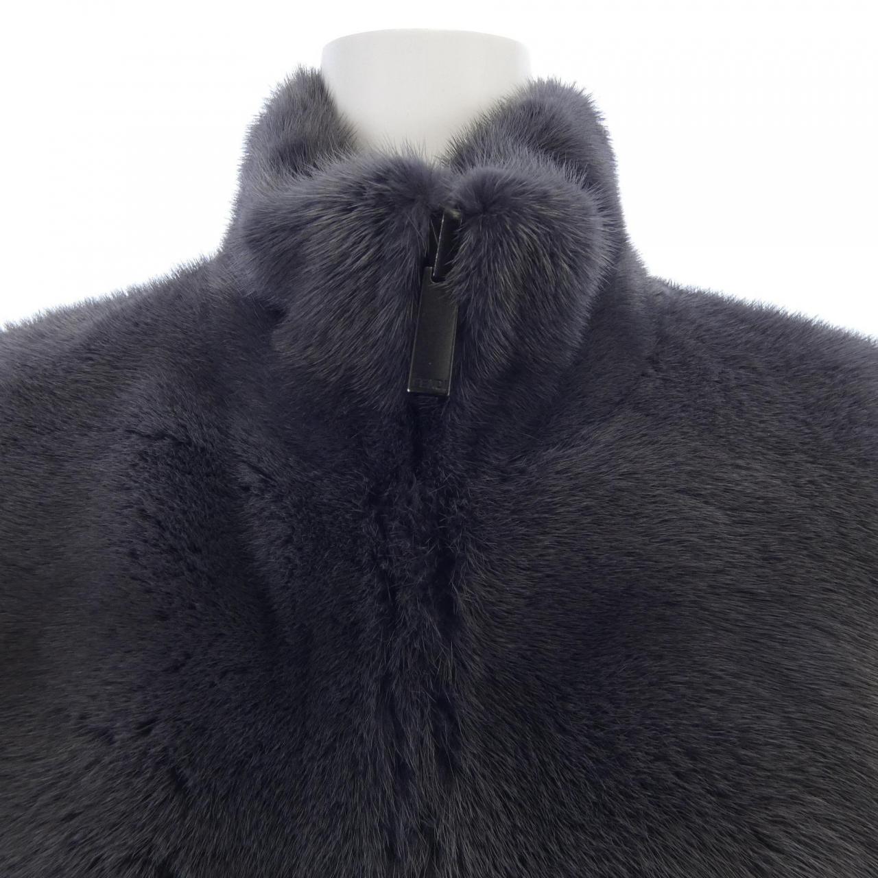 フェンディ FENDI ベスト