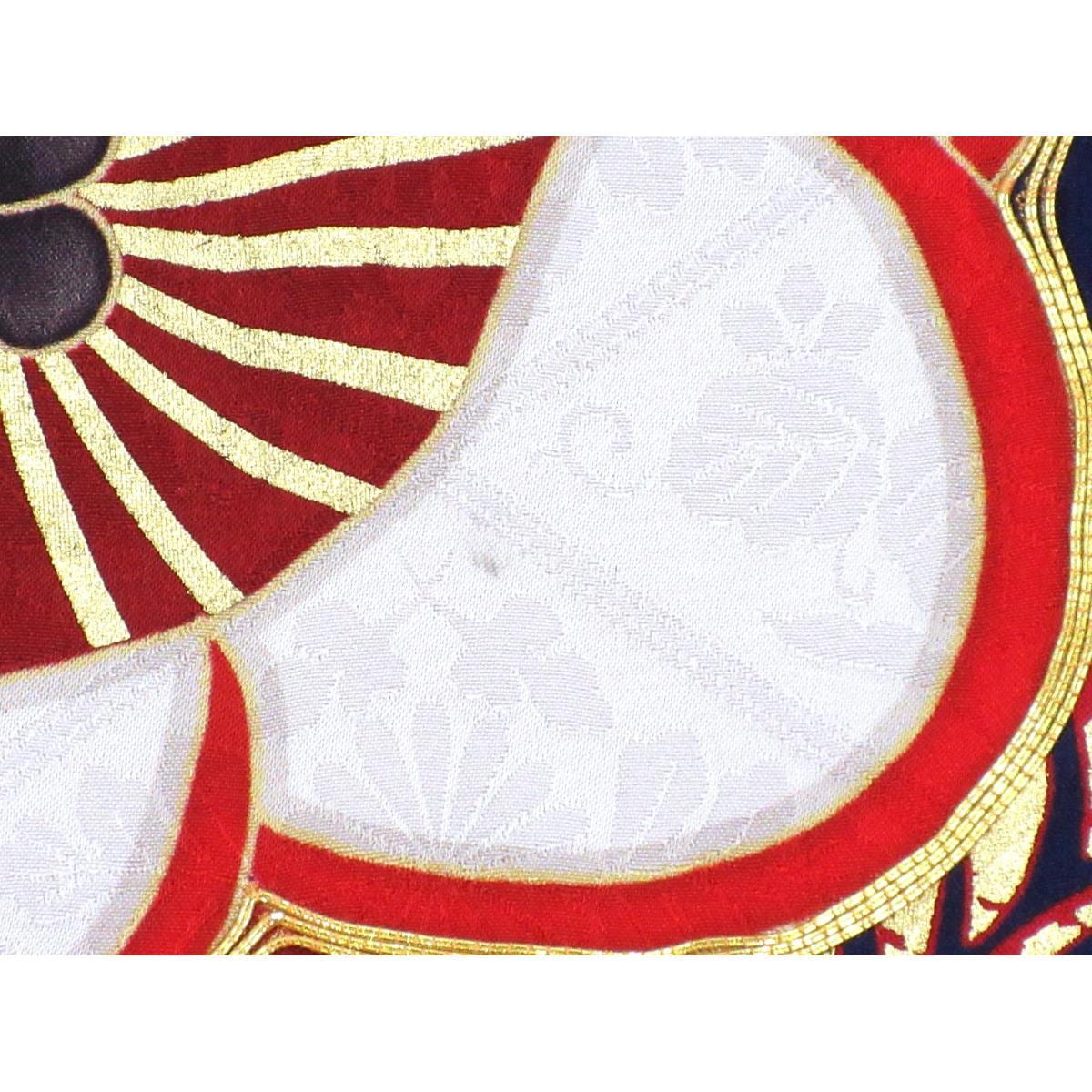 振袖　友禅金彩加工　刺繍入り