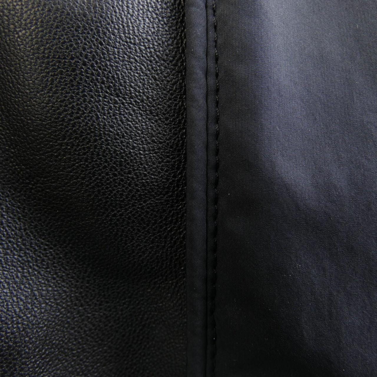 モンクレール MONCLER ダウンジャケット