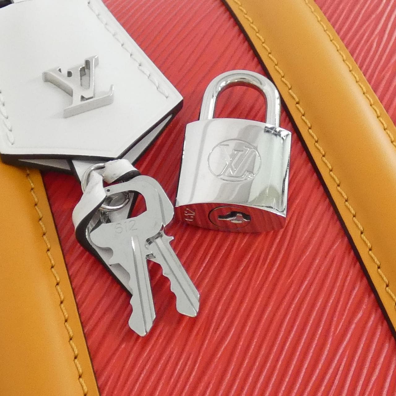 LOUIS VUITTON Epi Valisette BB M55524 单肩包