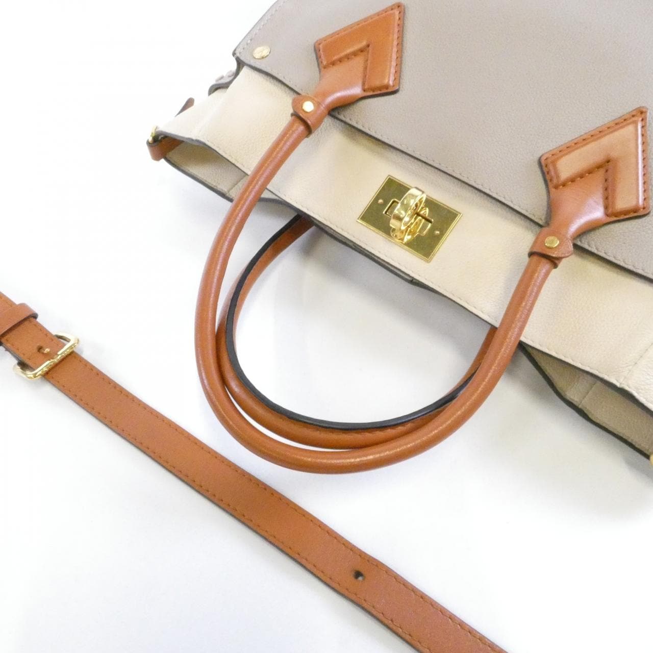 ルイヴィトン オンマイサイド MM M53825 バッグ