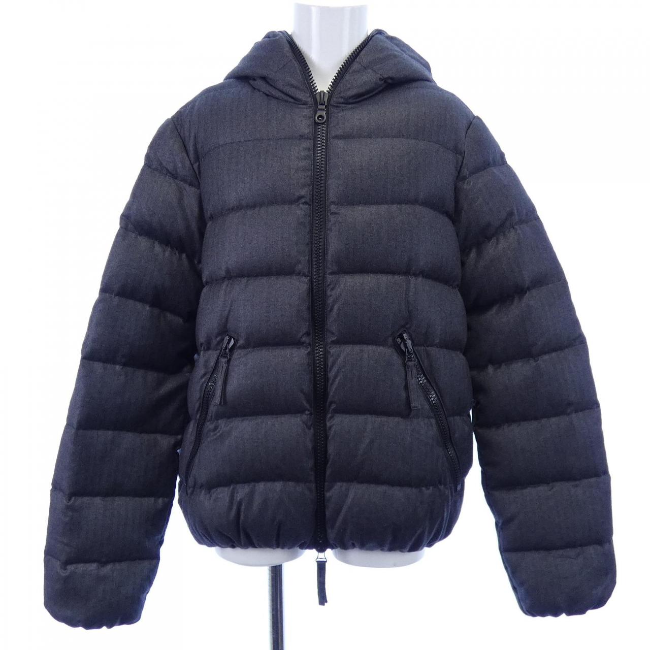 デュベティカ DUVETICA ダウンジャケット