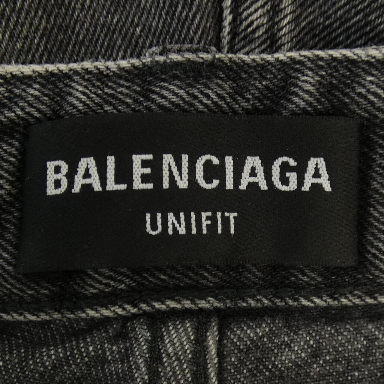 バレンシアガ BALENCIAGA 657615 TBP47 UNISEX ジーンズ