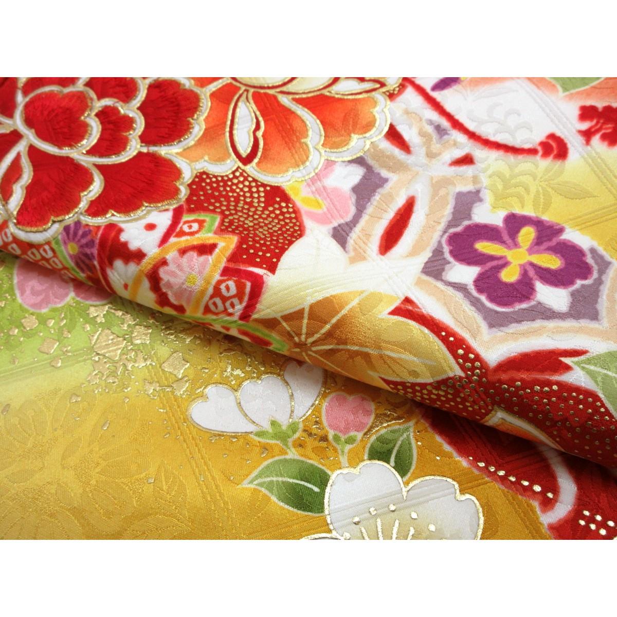 振袖　友禅金彩加工　刺繍入りボカシ染