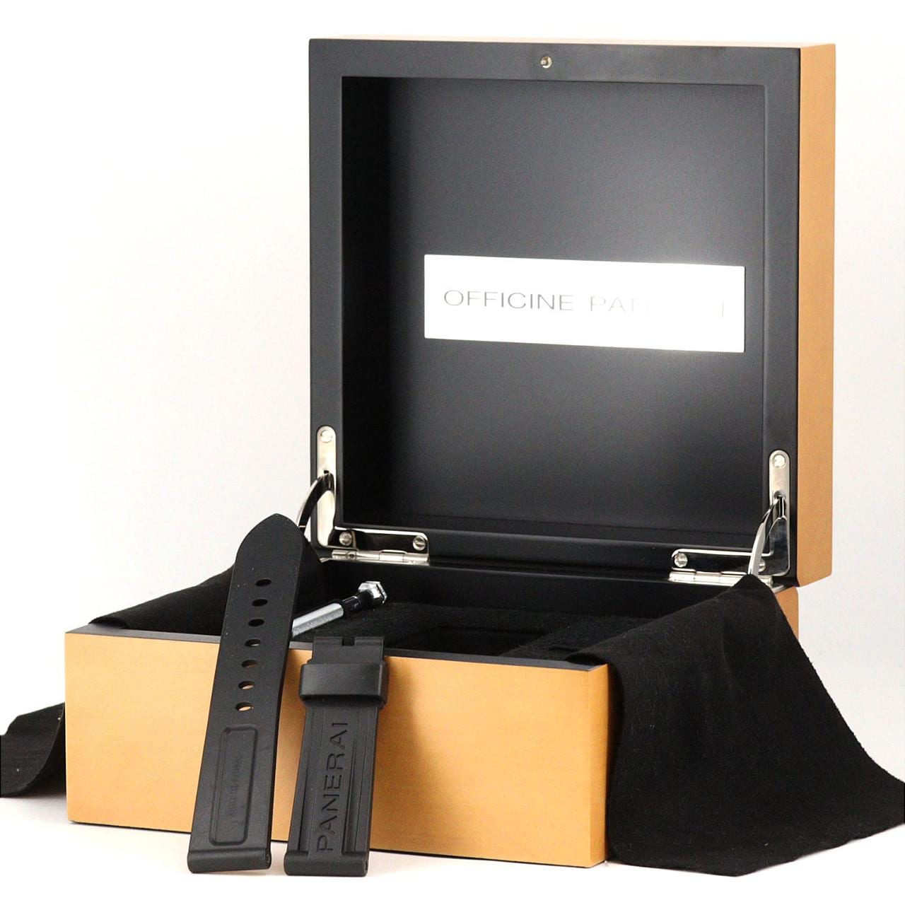 【ノーメンテナンス還元価格】パネライ ルミノールベース8DAYSアッチャイオ PAM00560 SS 手巻