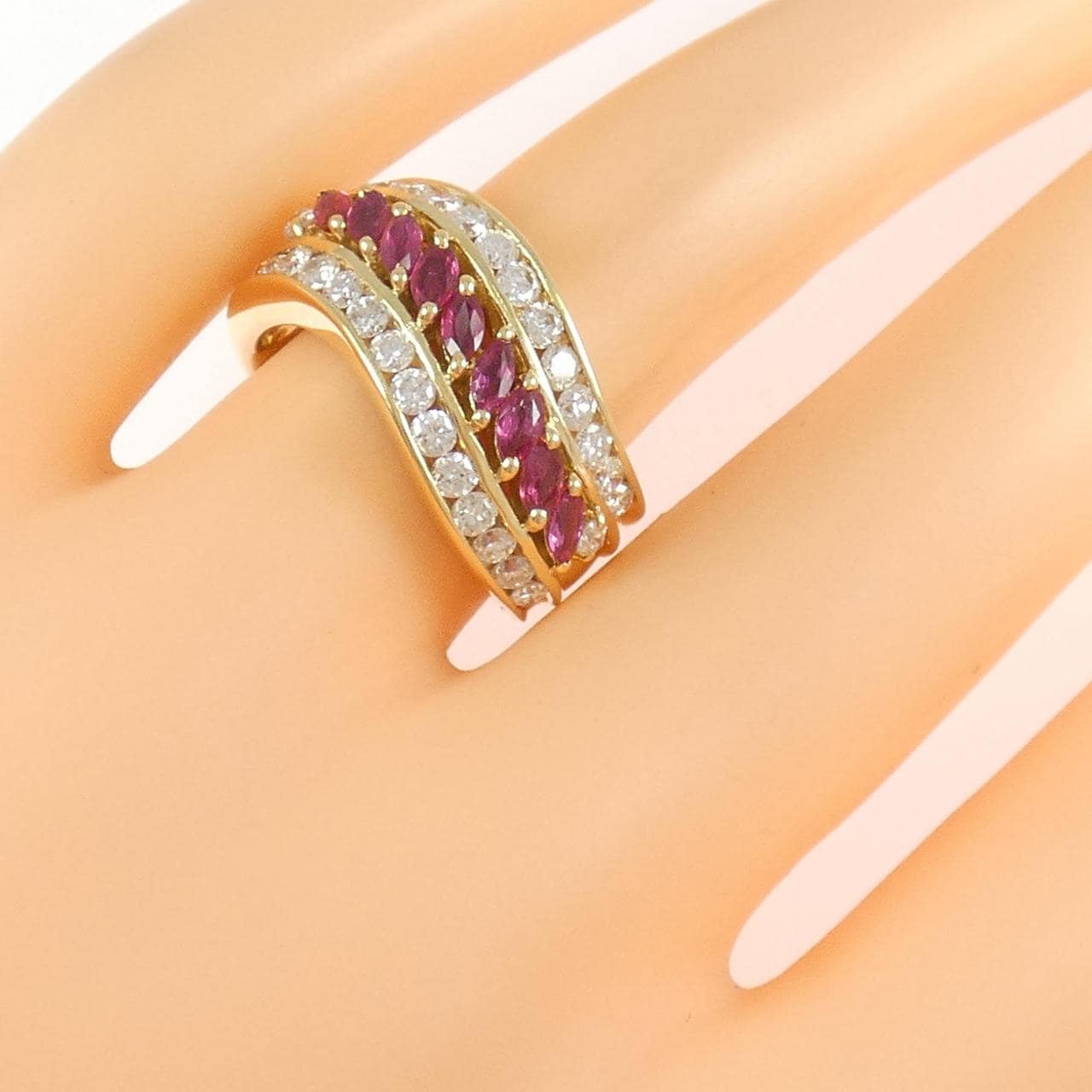 K18YG ルビー リング 0.73CT