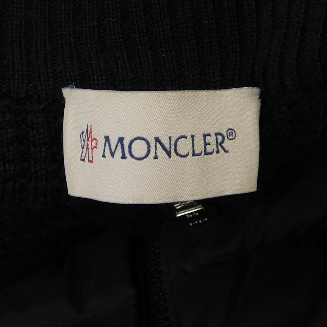モンクレール MONCLER 20919B51600 ダウンジャケット
