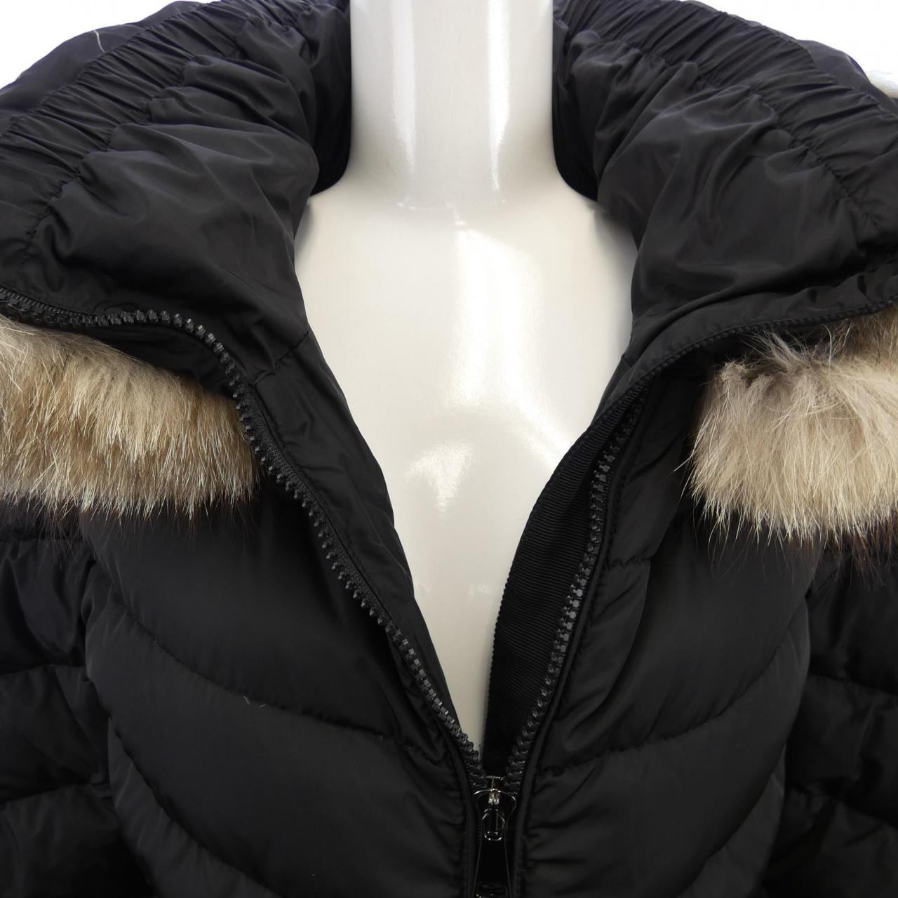 モンクレール MONCLER ダウンコート