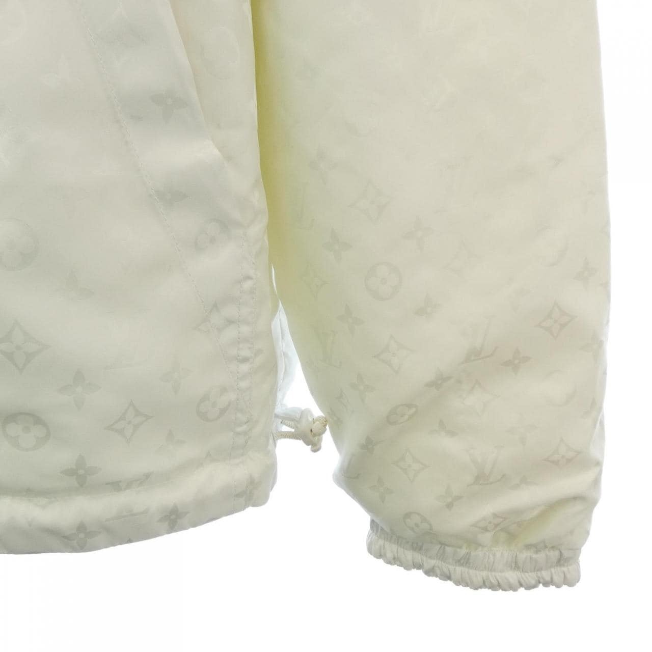 ルイヴィトン LOUIS VUITTON モノグラムリバーシブルナイロンウインドブレーカー HLB46WMO6 ジャケット