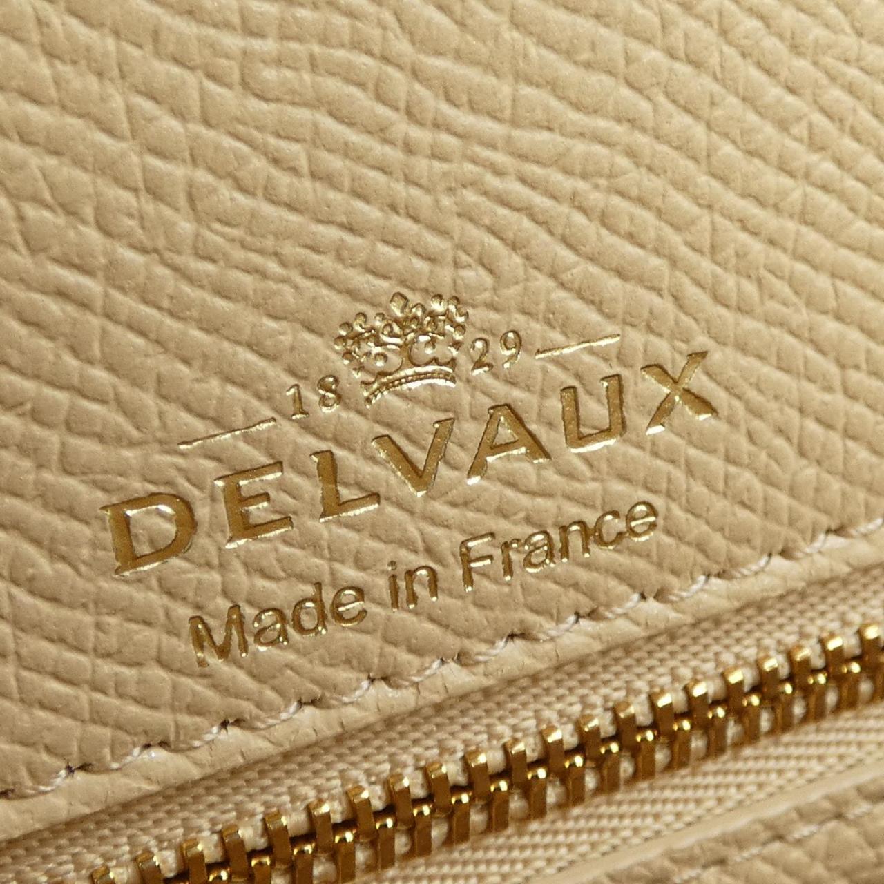 德爾沃DELVAUX