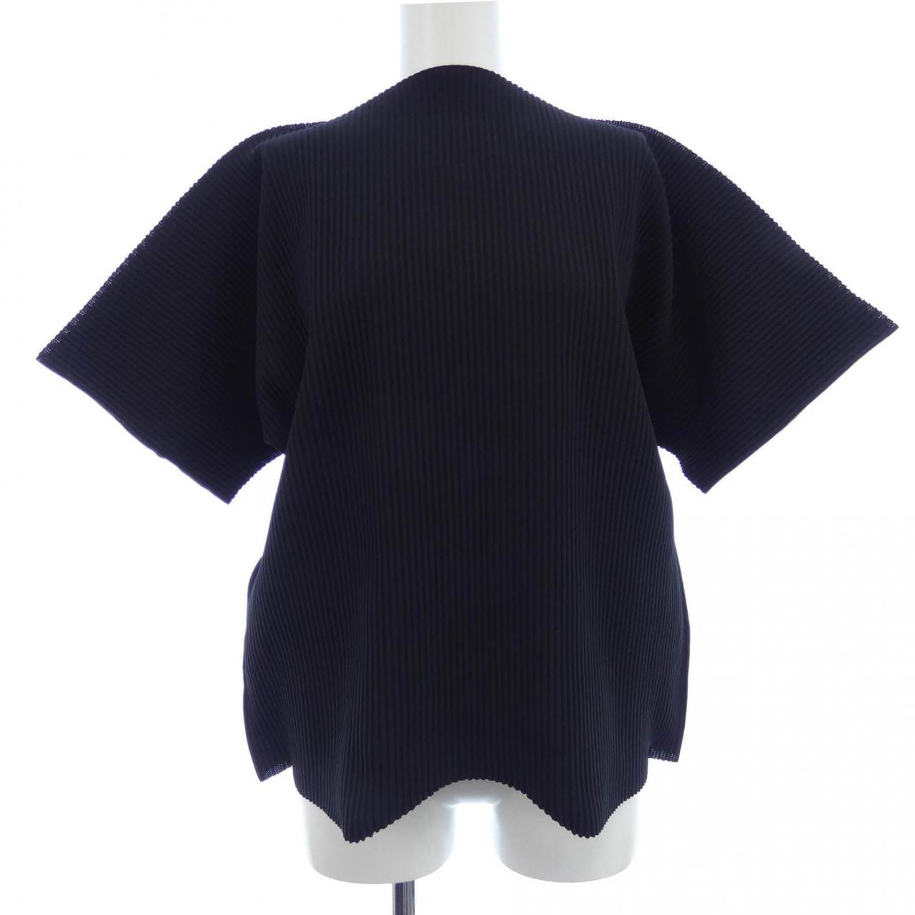 me ISSEY MIYAKE me ISSEY MIYAKE tops