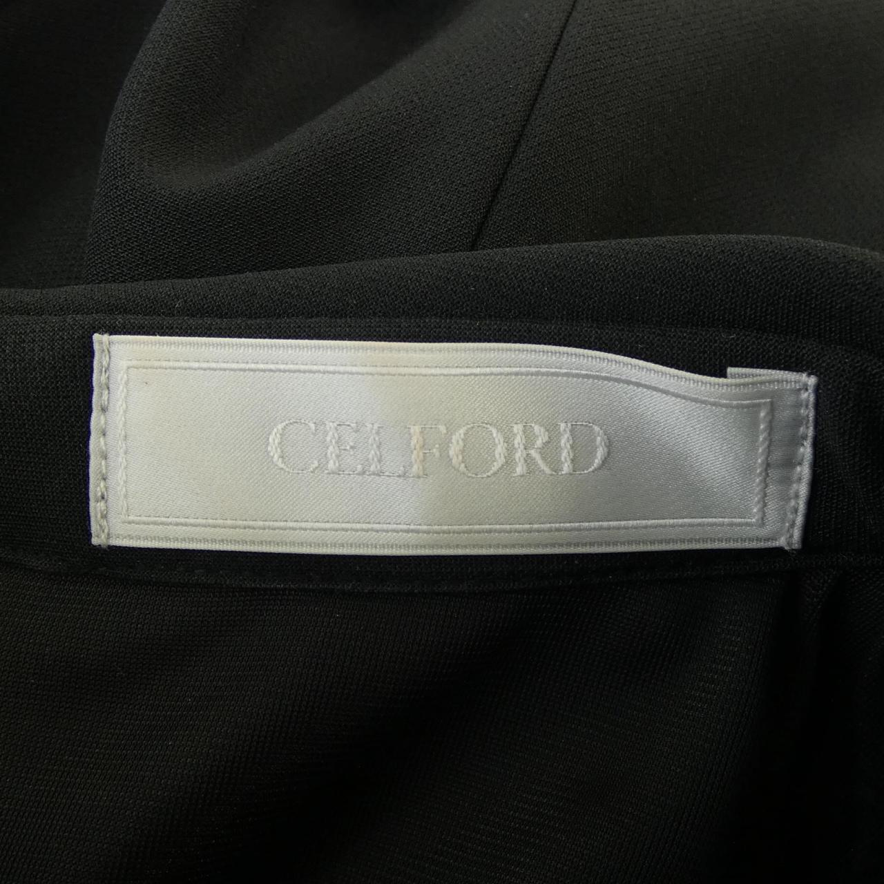 セルフォード CELFORD トップス