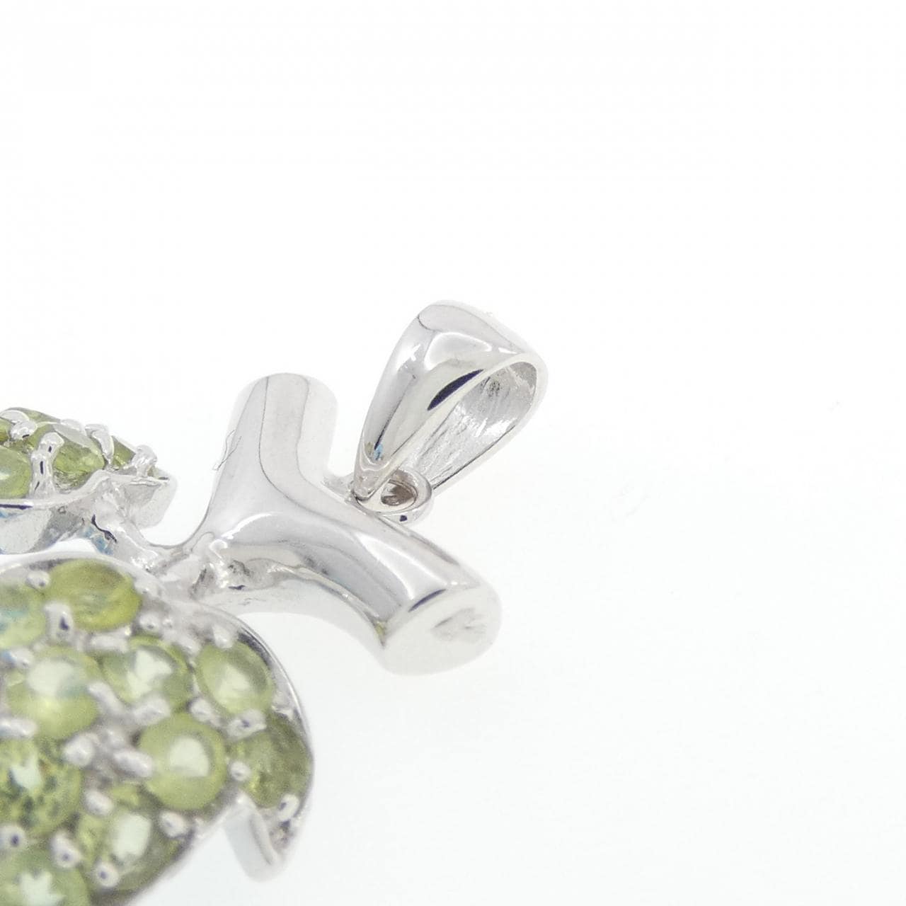 K18WG グレープ ブルートパーズ ペンダント 8.98CT