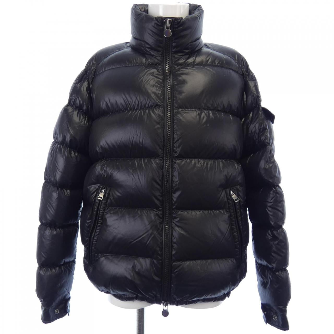 モンクレール MONCLER ダウンジャケット