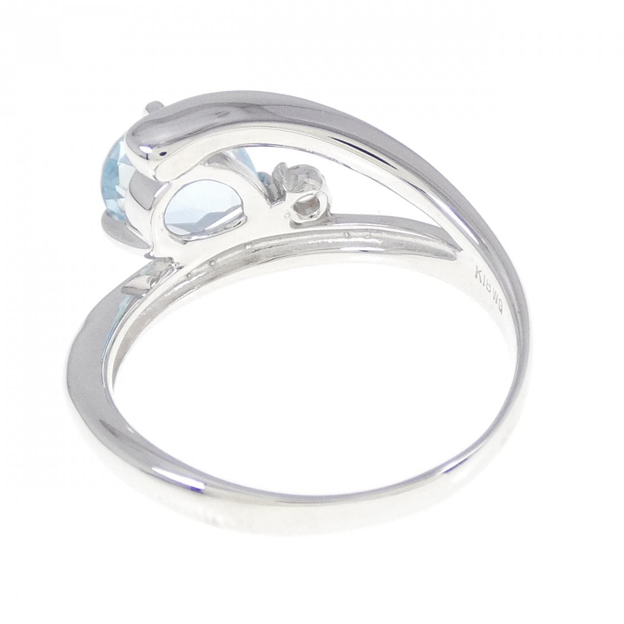 K18WG Aquamarine ring