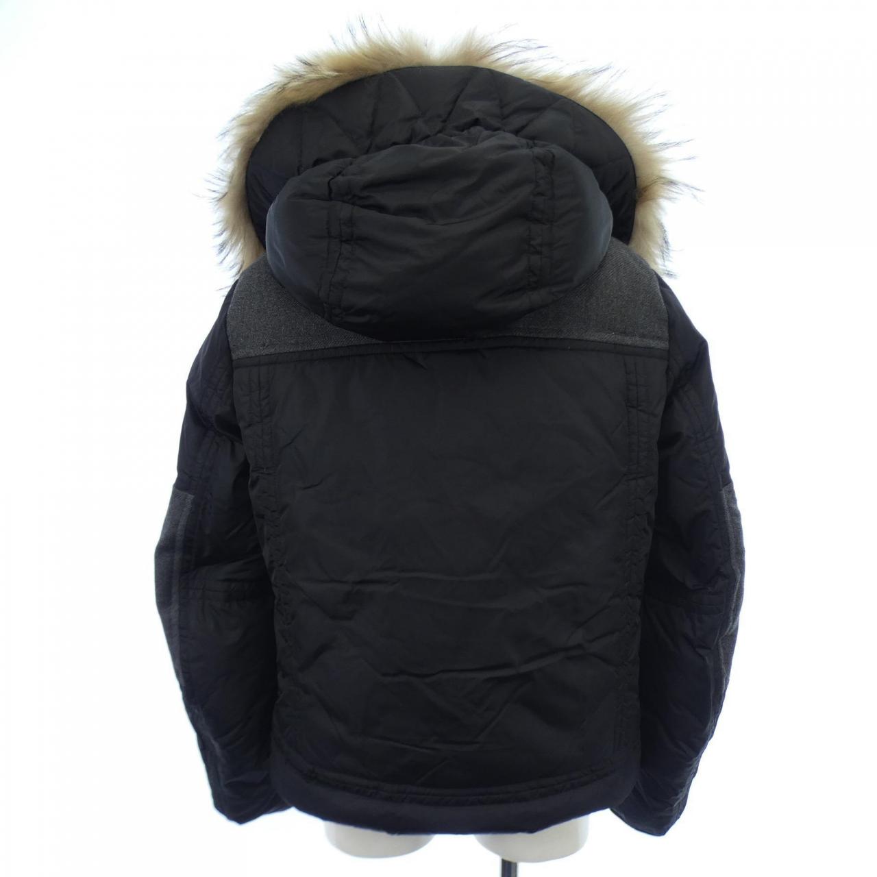 モンクレール MONCLER ダウンジャケット