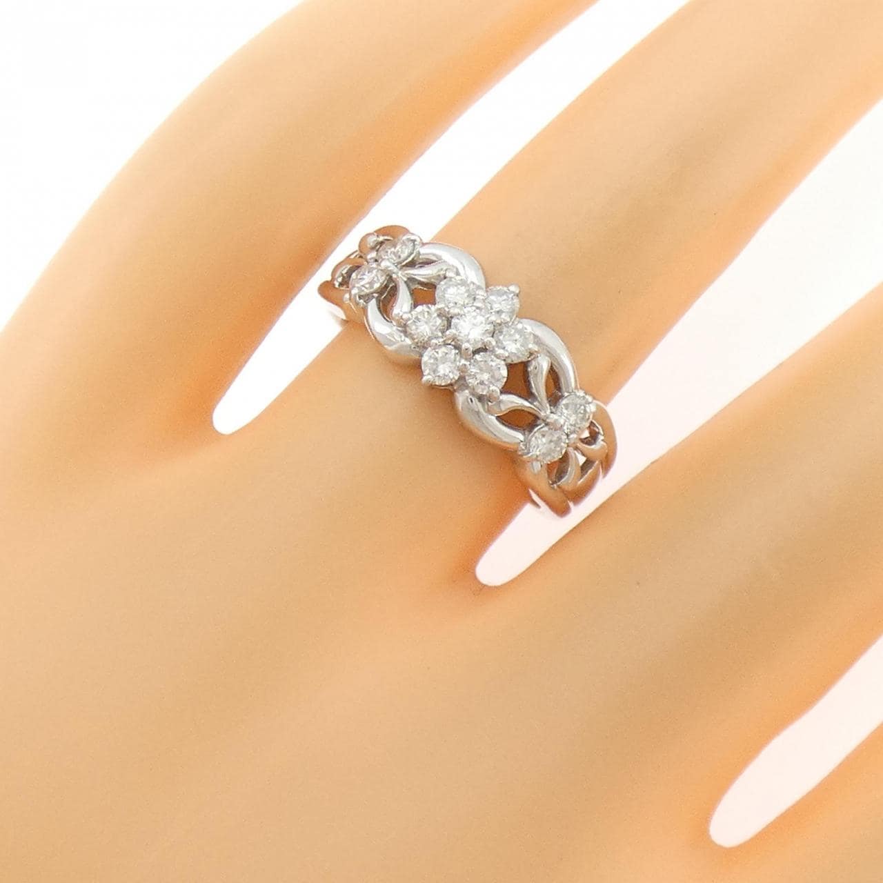 PT900 フラワー ダイヤモンド リング 0.52CT