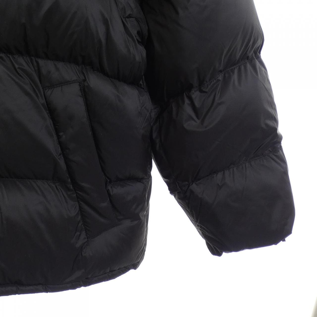 バレンシアガ BALENCIAGA SKIWEAR 774000 TPO39 ジャケット