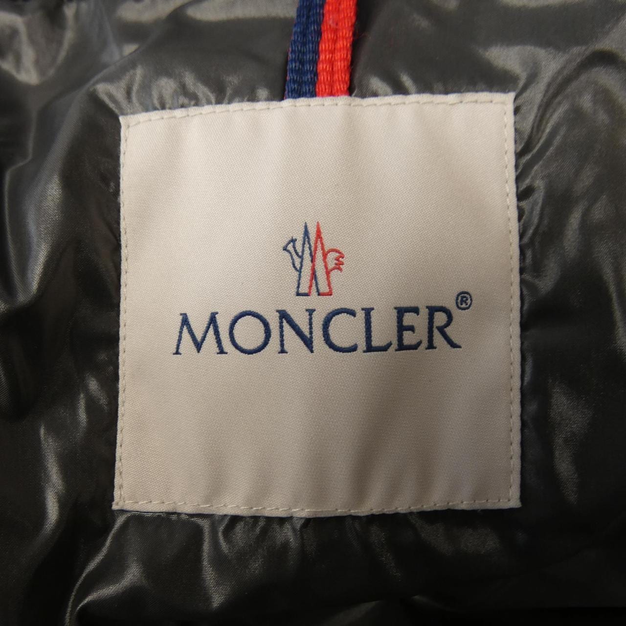 モンクレール MONCLER ダウンジャケット