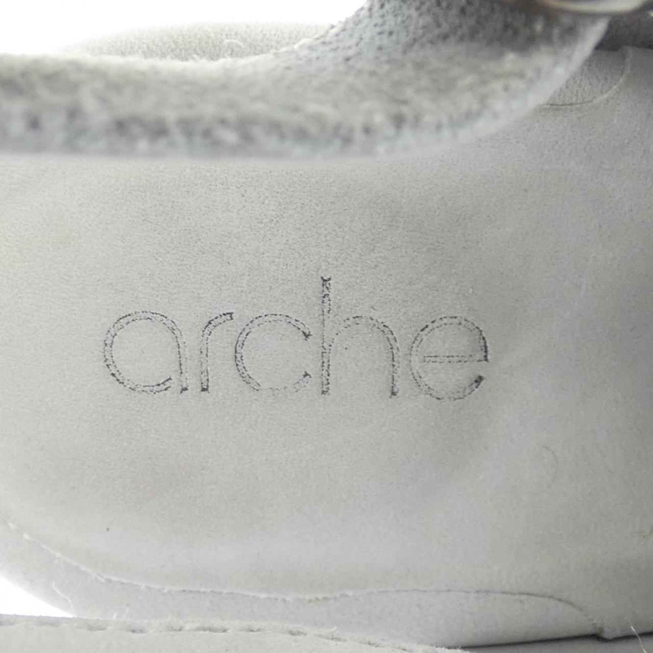 ARCHE凉鞋