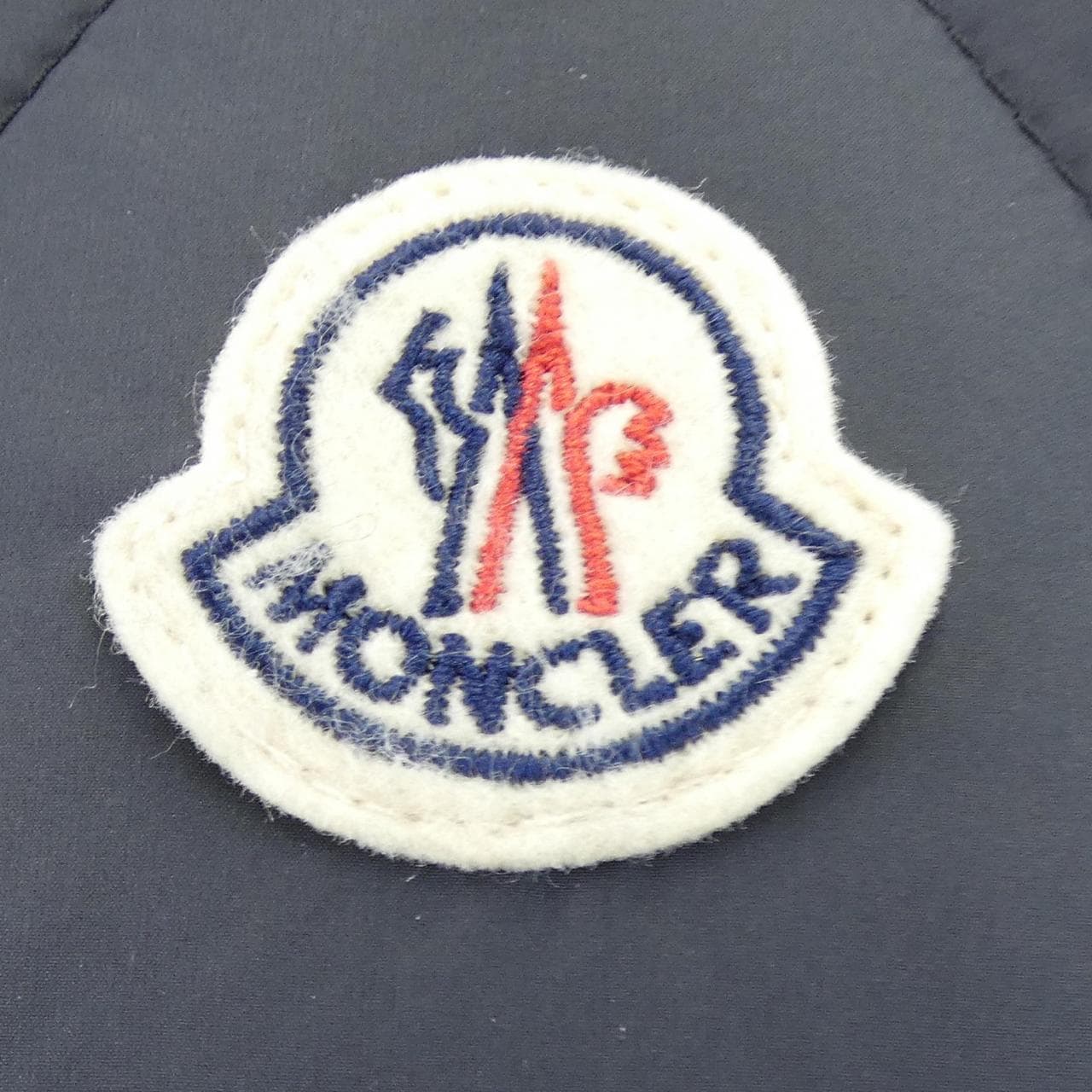 モンクレール MONCLER AROULA ダウンベスト
