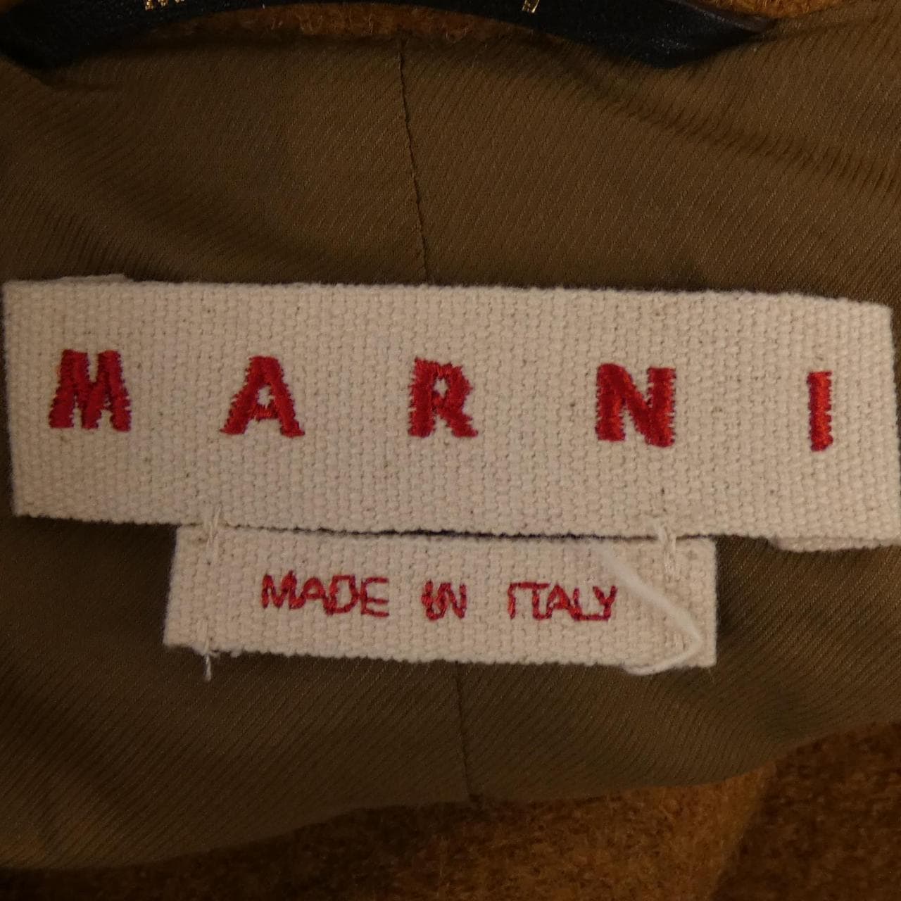 マルニ MARNI TUMU0100U0 UTW953 コート