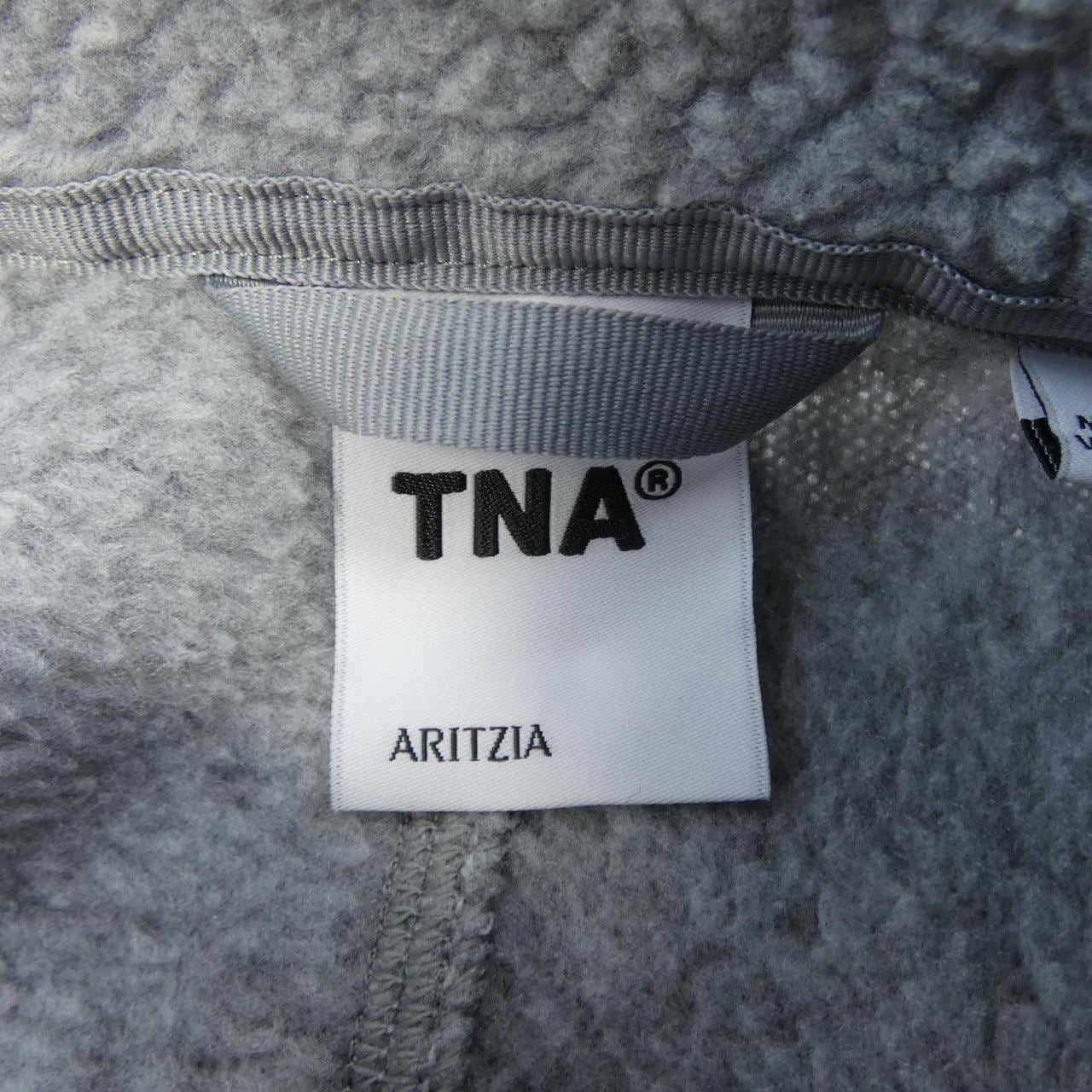 ARITZIA トップス