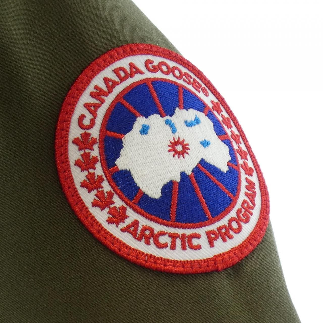加拿大鵝CANADA GOOSE羽絨大衣