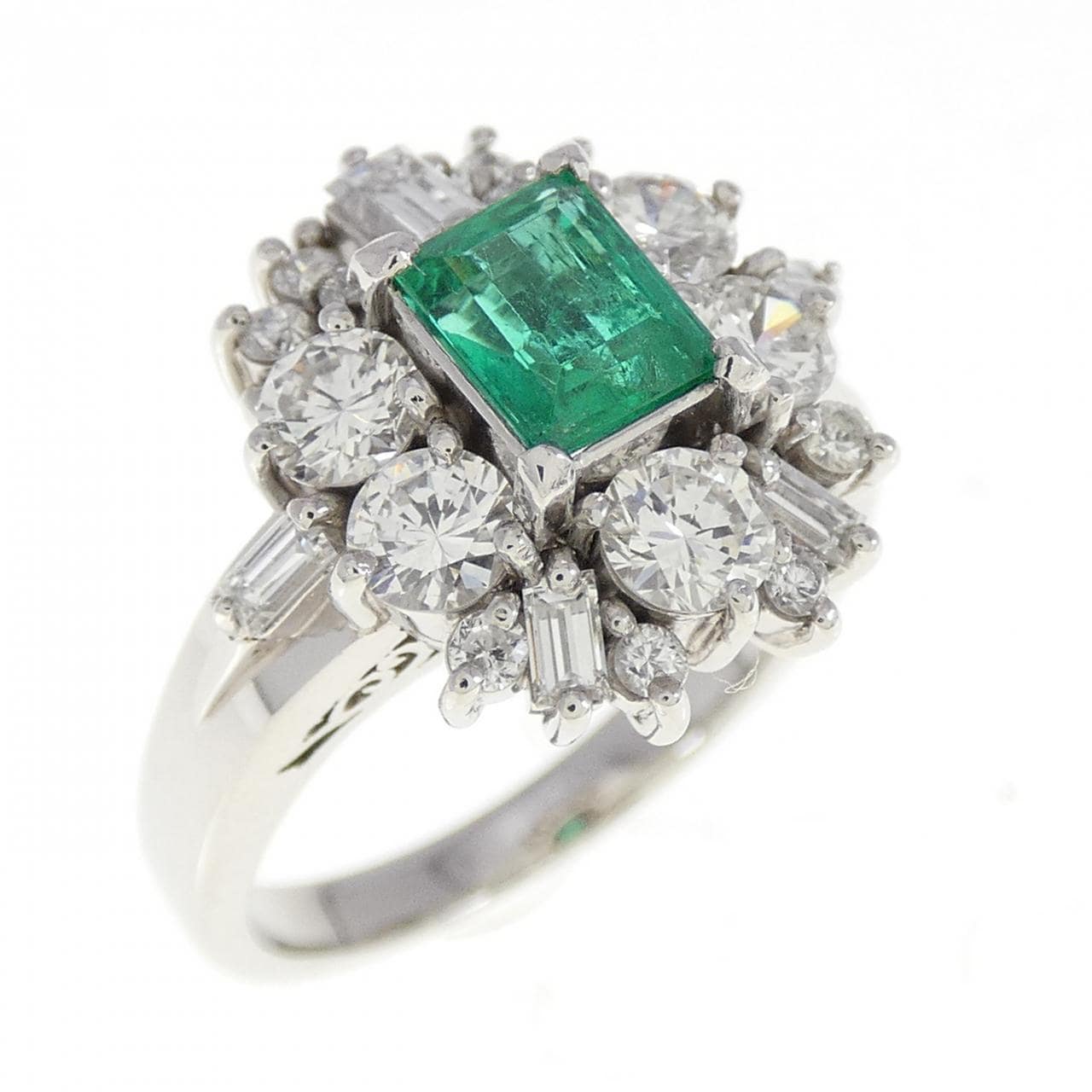 PT900 エメラルド リング 0.57CT