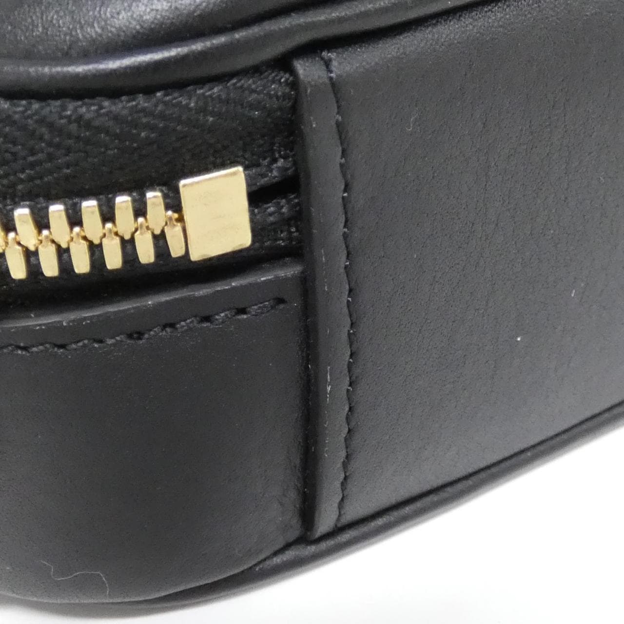 ルイヴィトン ユーティリティ クロスボディ M80450 ショルダーバッグ