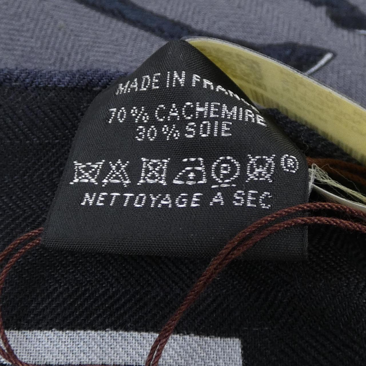 エルメス HERMES COUVERTURES NOUVELLES H693211T STOLE