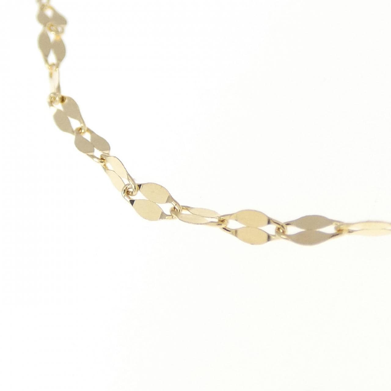 K18YG necklace
