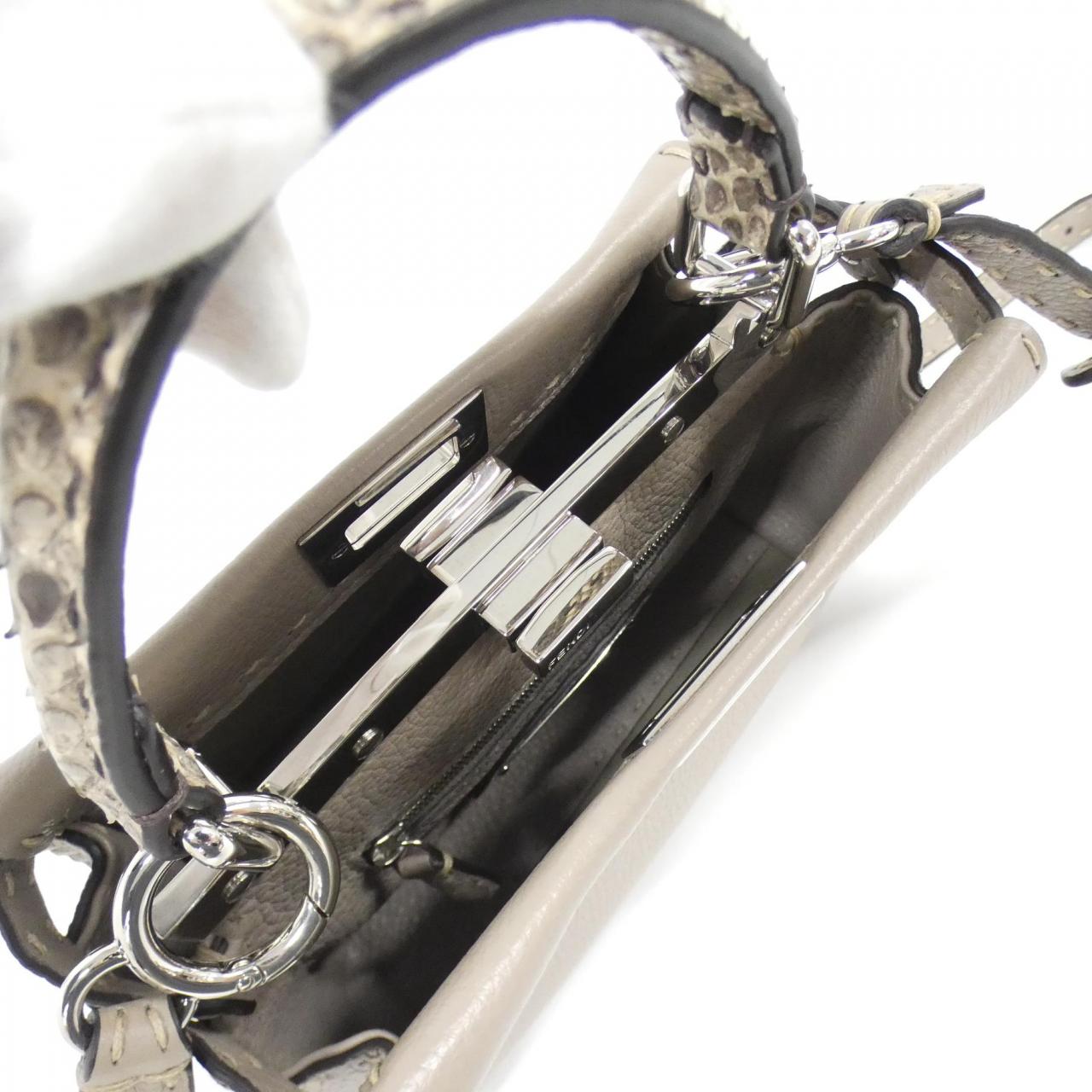 フェンディ SELLERIA ピーカブー ミニ 8BN244 N8K バッグ