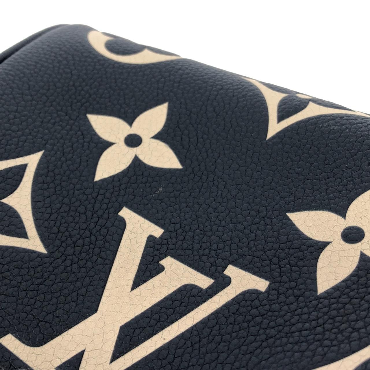 ルイヴィトン バイカラー モノグラム アンプラント ミニ バムバッグ M85636 バッグ