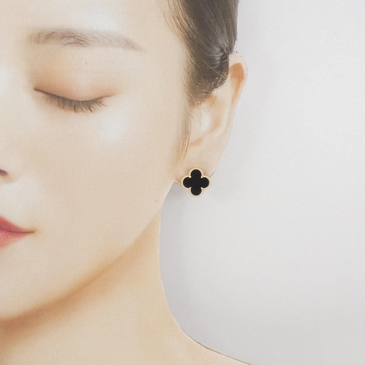 ヴァンクリーフ&アーペル ヴィンテージアルハンブラ ピアス