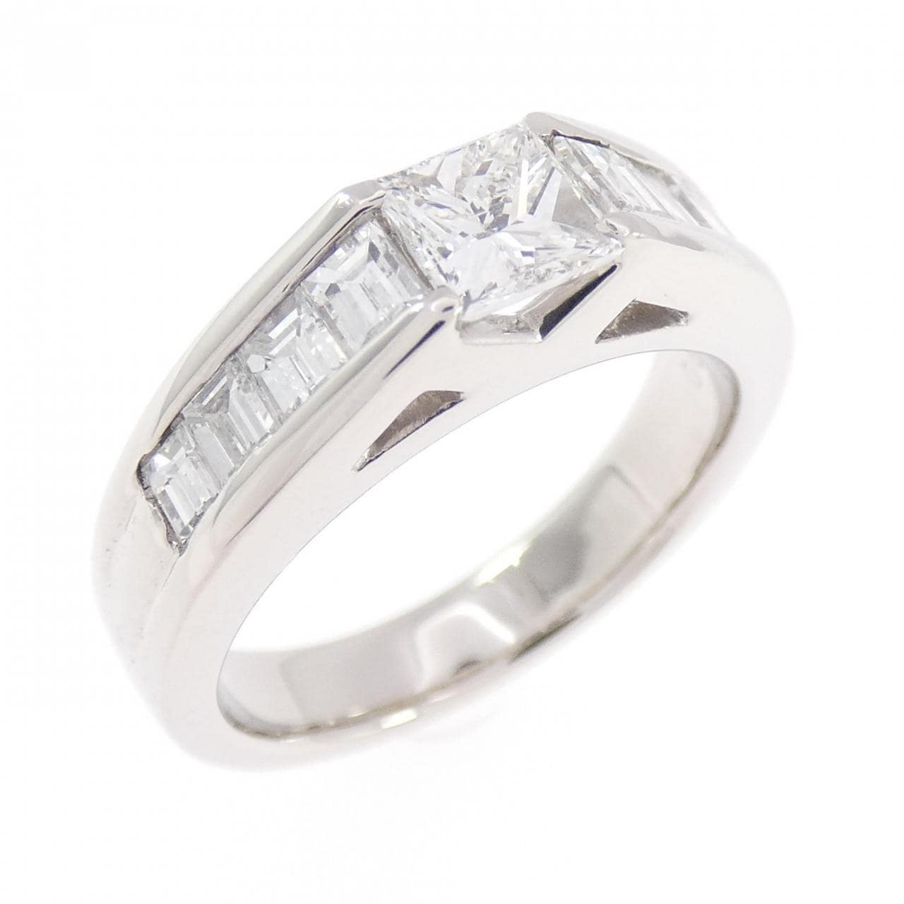 PT900 ダイヤモンド リング 0.531CT