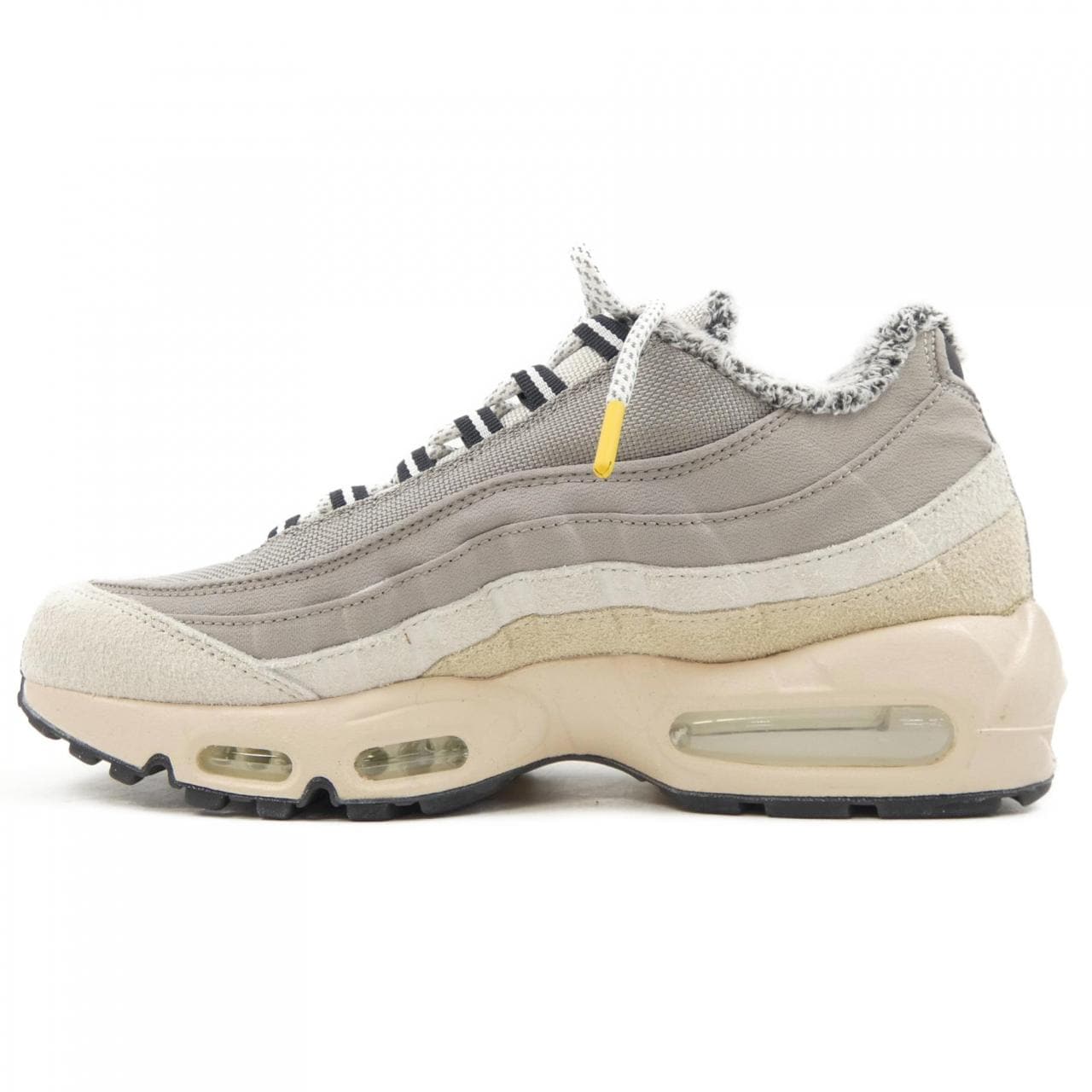 ナイキ NIKE スニーカー