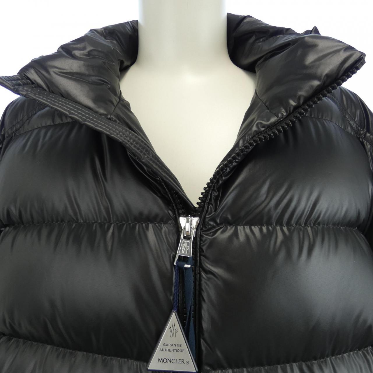 モンクレール MONCLER ダウンジャケット