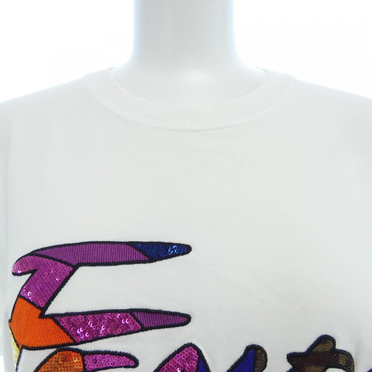 FENDI FS7254 AJXG T卹