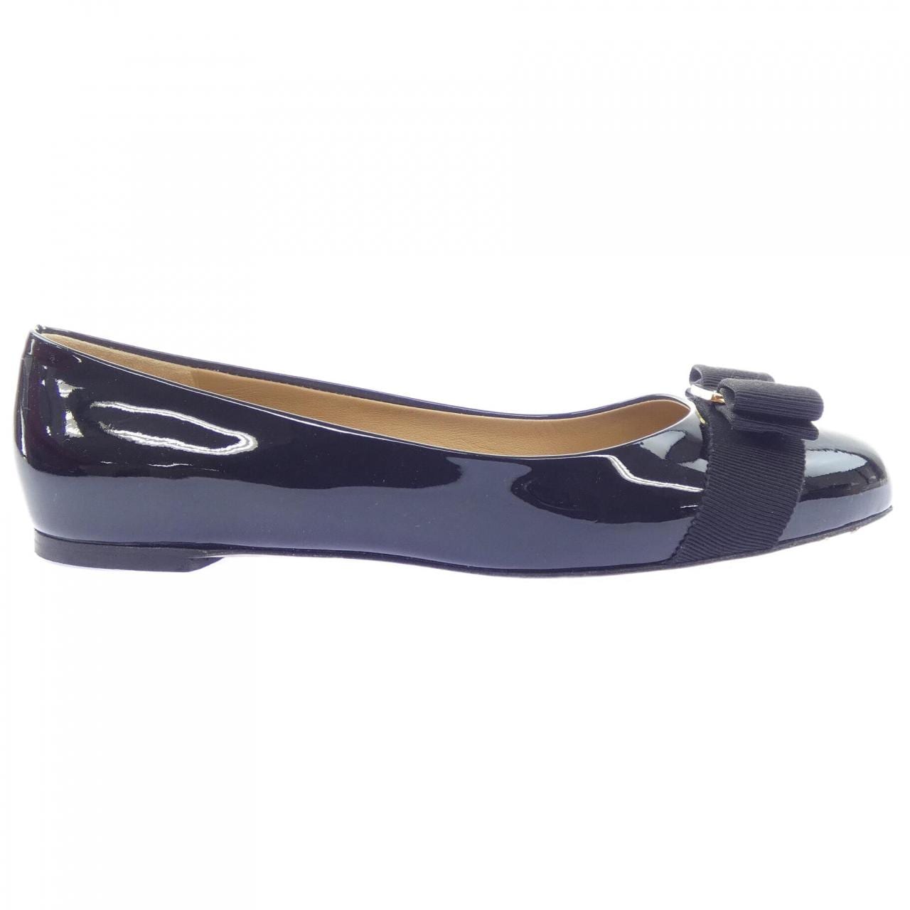 サルヴァトーレフェラガモ SALVATORE FERRAGAMO フラットシューズ
