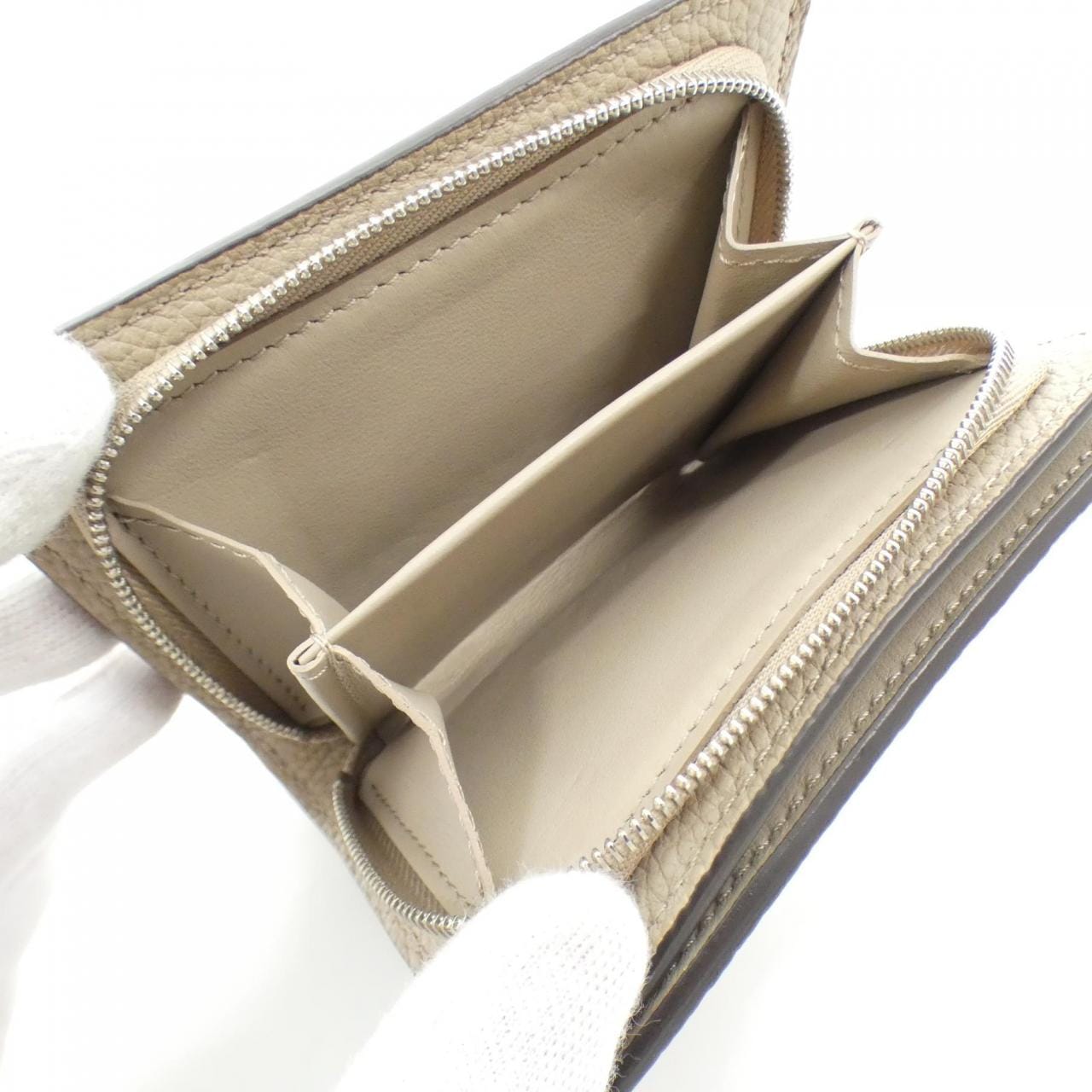 LOUIS VUITTON Mahina Portefeuille Claire M80817 钱包