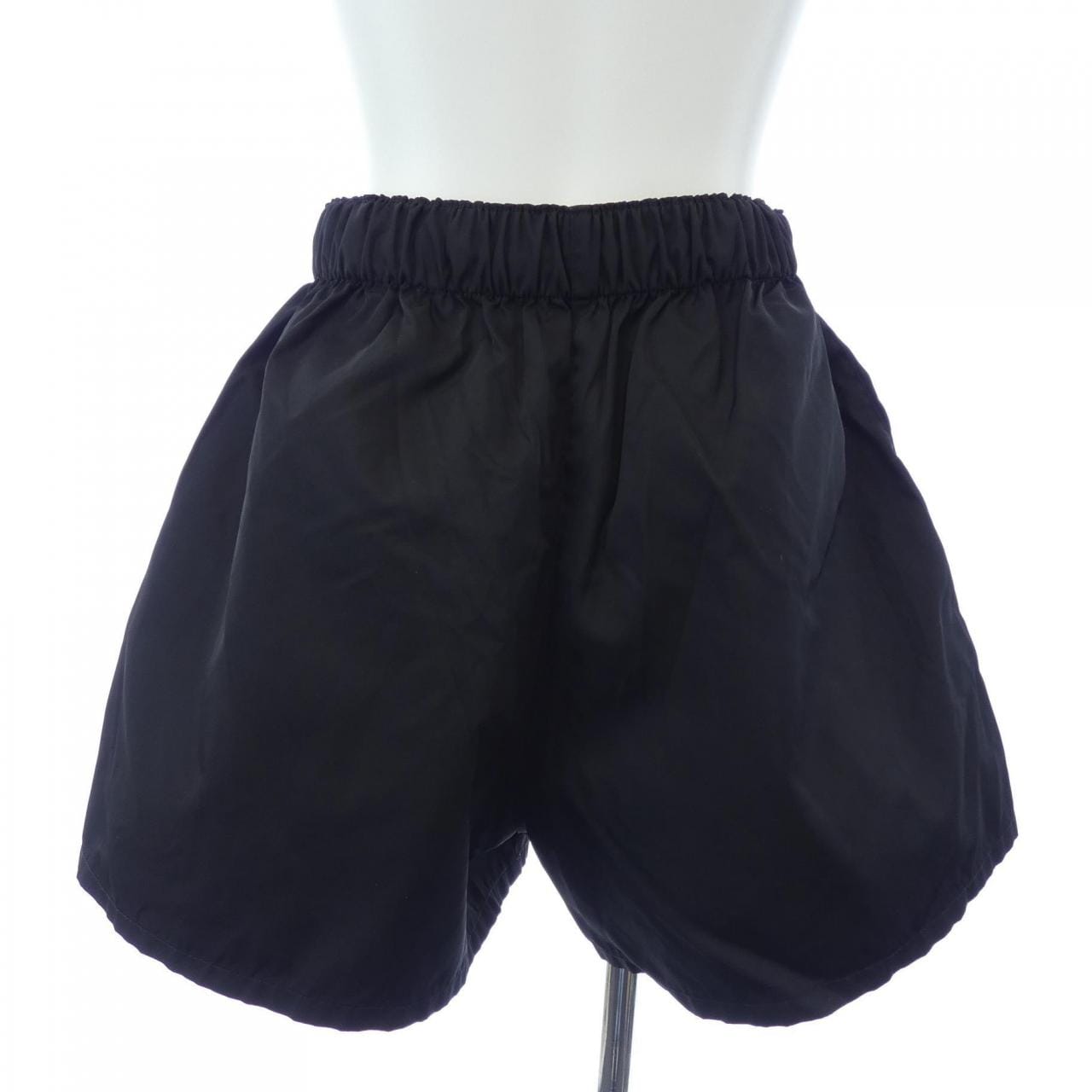 プラダ PRADA トライアングルロゴ 22C757 S231 1WQ8 ショートパンツ