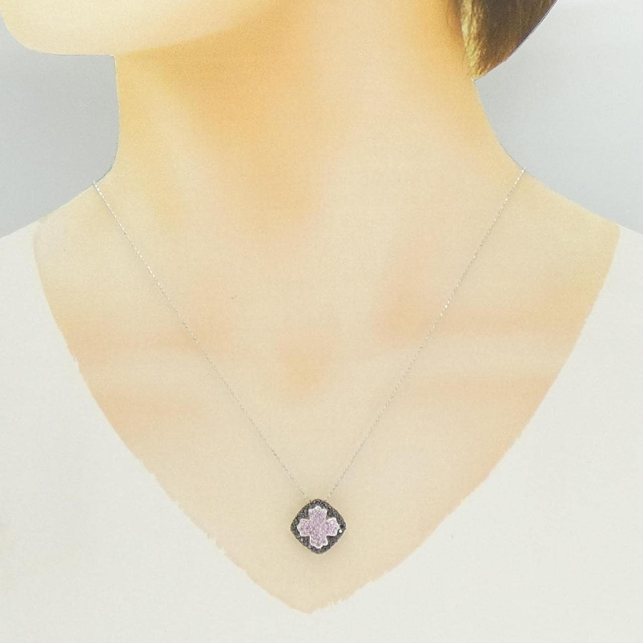 K18WG/K18BG サファイヤ ネックレス 0.40CT