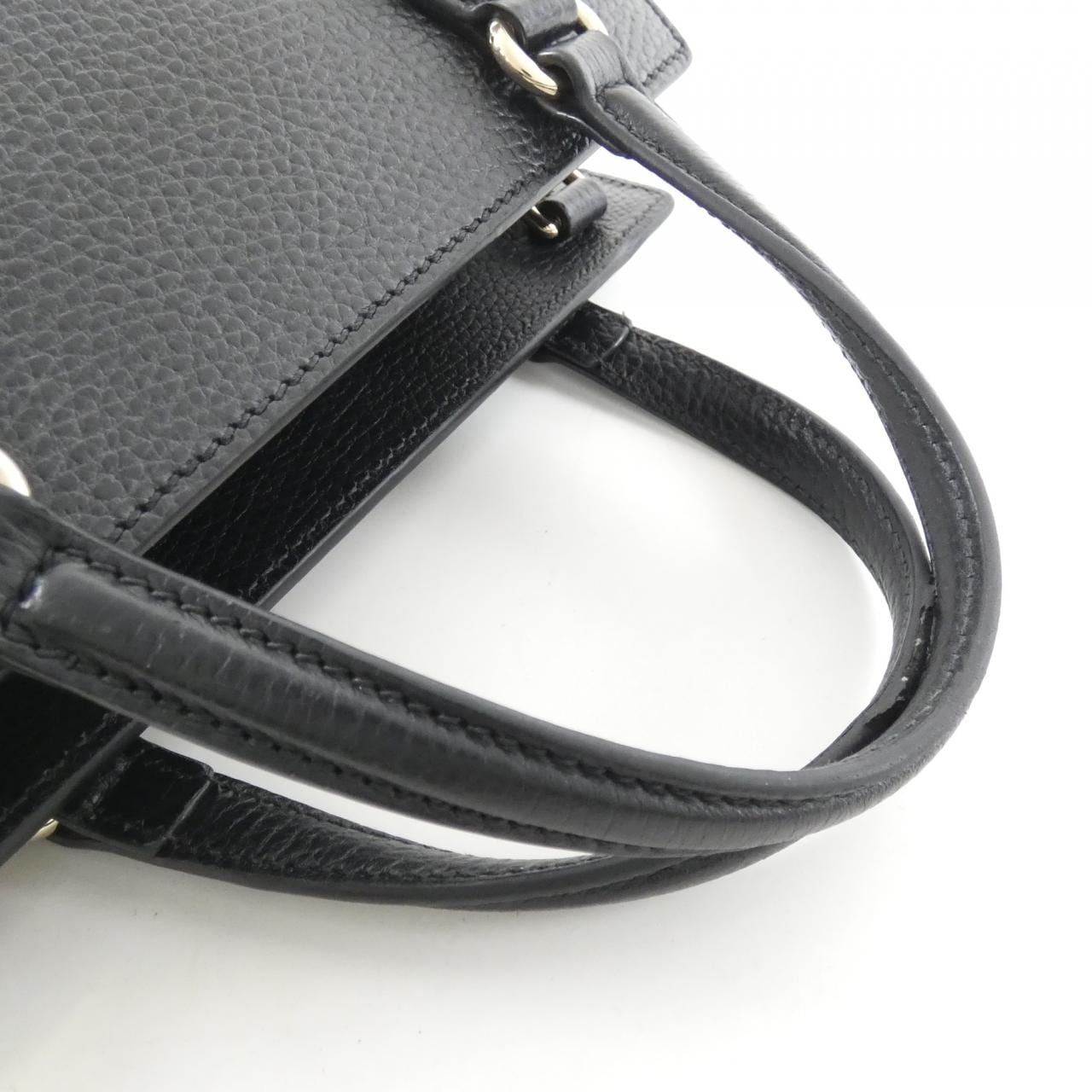 グッチ ソーホー 607722 CAO0G バッグ