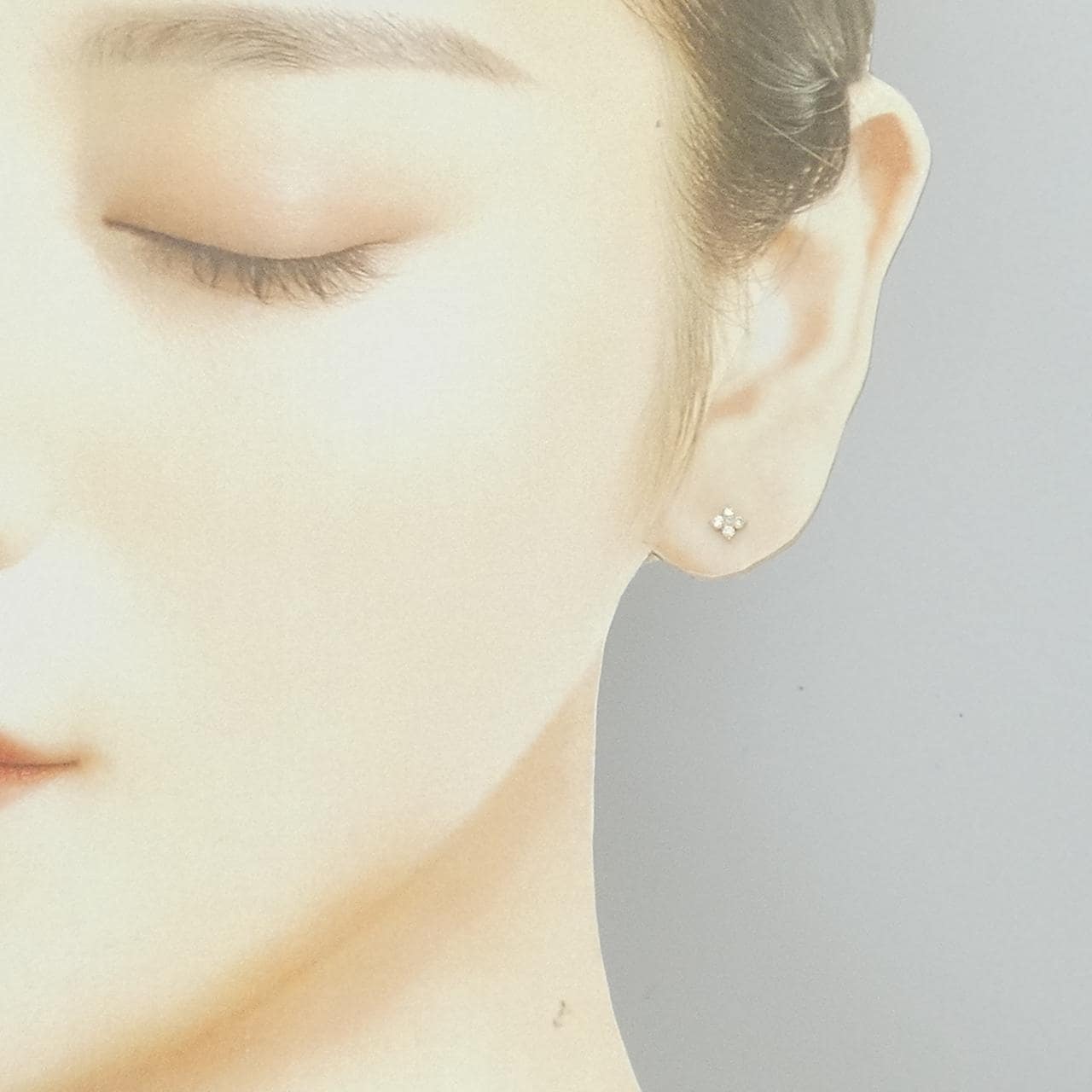 ヴァンドーム フラワー ダイヤモンド ピアス