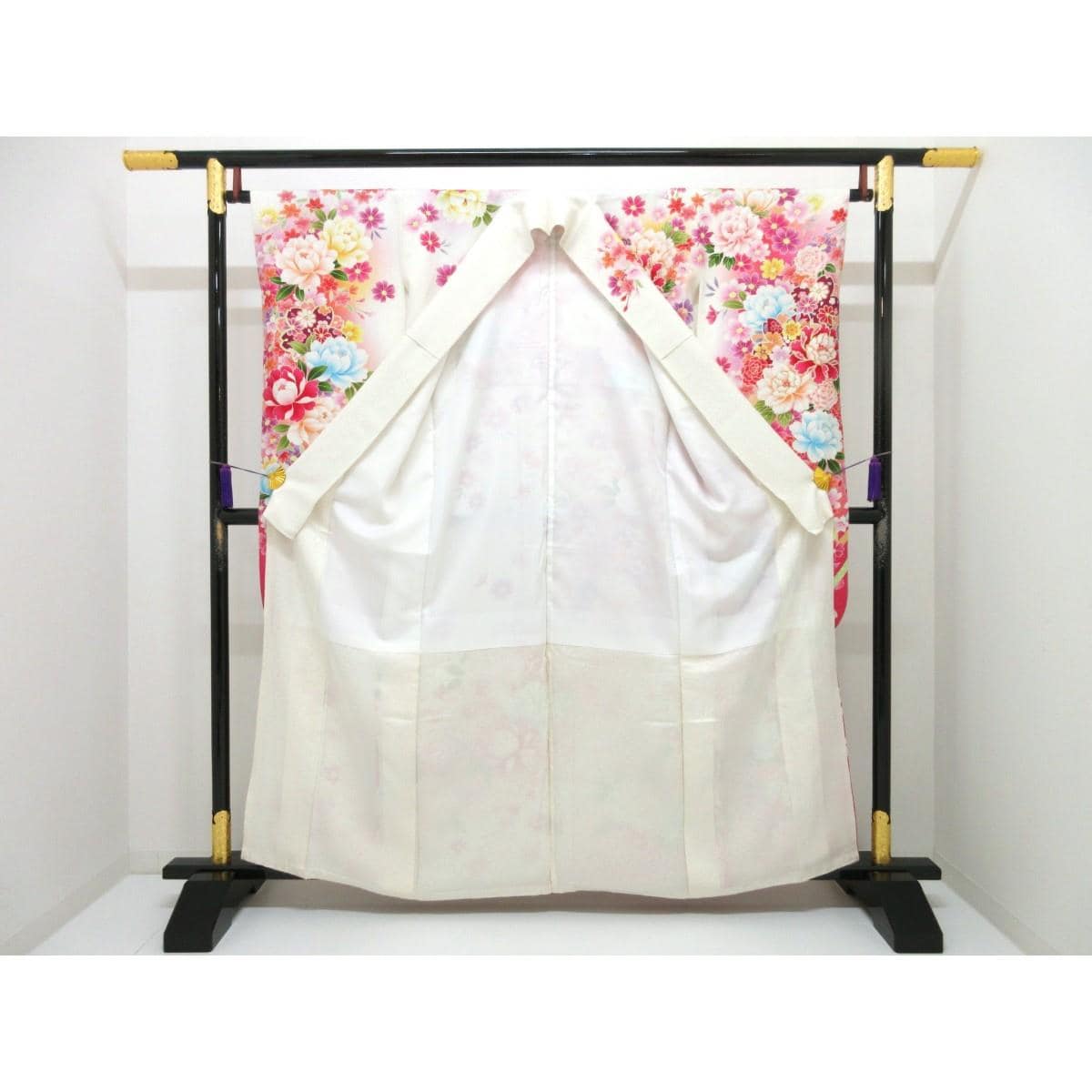 振袖　友禅金彩加工　刺繍入りボカシ染
