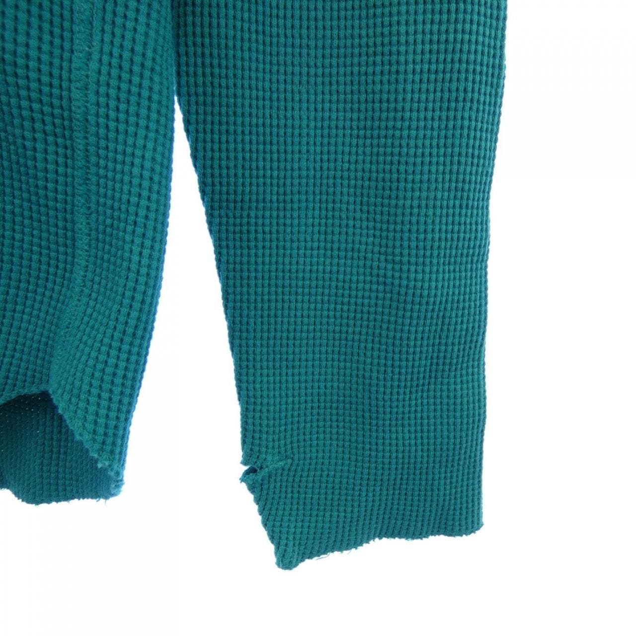 アンユーズド UNUSED トップス