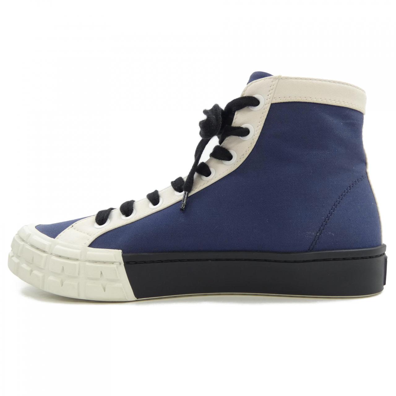 プラダ PRADA スニーカー